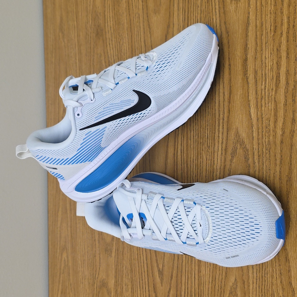 Nike Vomero 18 (Wide) White/Black-Blue Hero Sizes Men's 8 and 10 IF0514 100